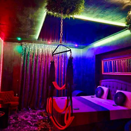 Love Room بوخارست المظهر الخارجي الصورة