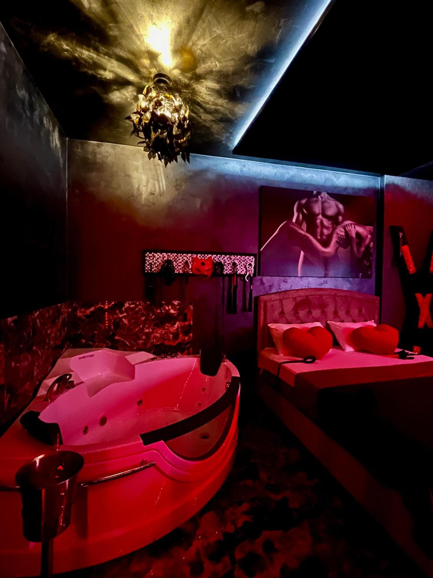 Love Room بوخارست المظهر الخارجي الصورة