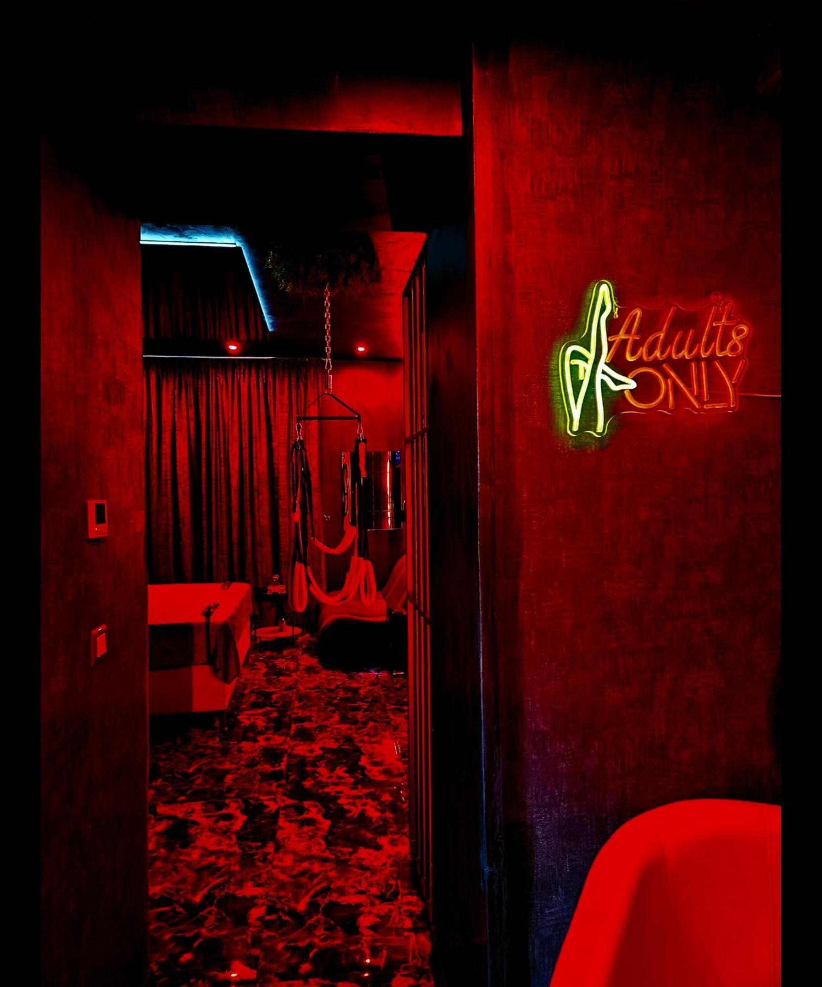Love Room بوخارست المظهر الخارجي الصورة